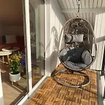 Sunset Apartment, Roduga Korter Uues Majas!