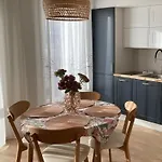 Apartment Sunset Apartment, Roduga Korter Uues Majas! *