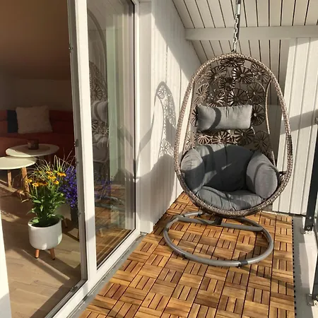 Sunset Apartment, Roduga Korter Uues Majas!