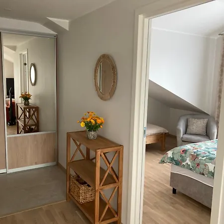 Sunset Apartment, Roduga Korter Uues Majas!