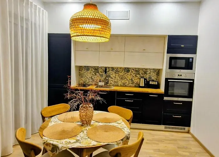 Sunset Apartment, Roduga Korter Uues Majas! *