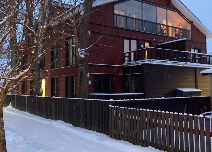 Sunset Apartment, Roduga Korter Uues Majas! *